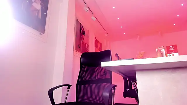 BellaWilliams  online show from 06-05-26, 06:52