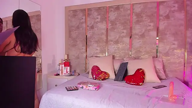 BellaWilliams  online show from 05-14-26, 04:20