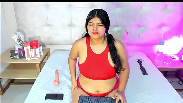 BellaWilliams  online show from 06-12-26, 04:10