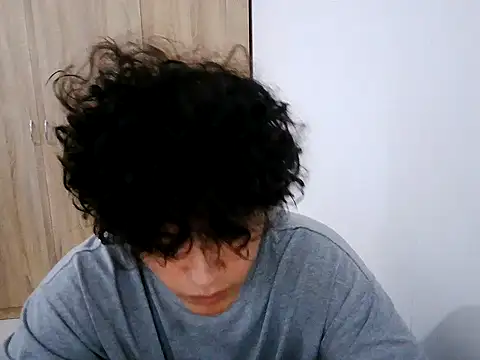 normalboy16 online show from 04-07-26, 08:54