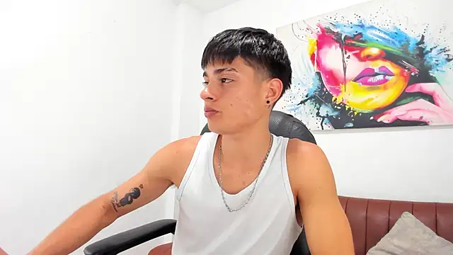 Thebestboyhot online show from 04-21-26, 07:15