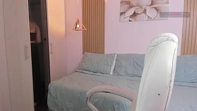 jenny Dream  online show from 04-12-26, 07:50