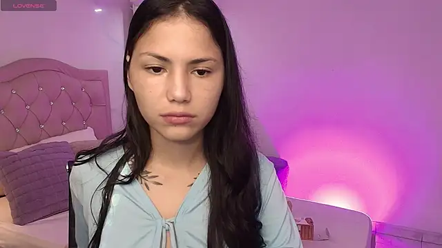 littleflame18 online show from 04-19-26, 01:34