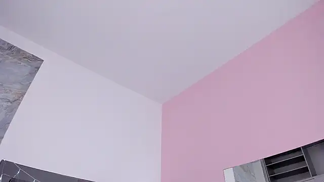 Snapshot of Kendall_Rous_ chatting on 05-28-26, 01:50 Kendall Rous online show from 05-28-26, 01:50