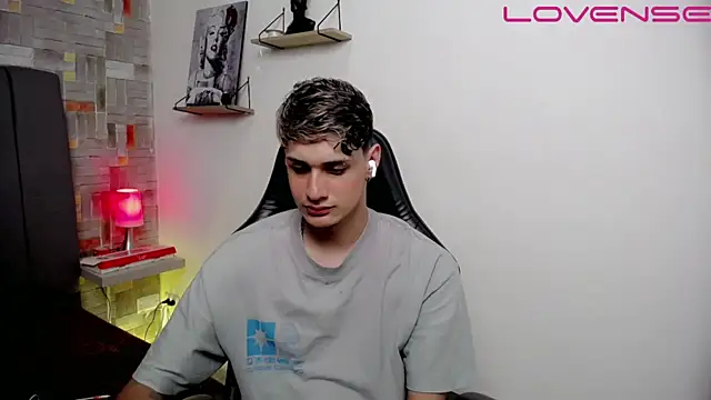 flaquito    online show from 04-21-26, 08:48