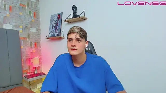 flaquito    online show from 05-03-26, 08:34