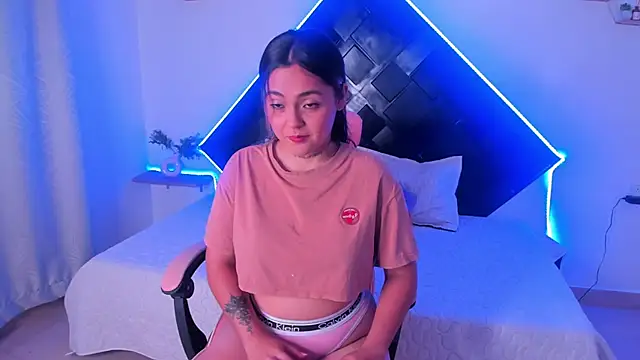 Lyra Dream online show from 05-19-26, 09:11