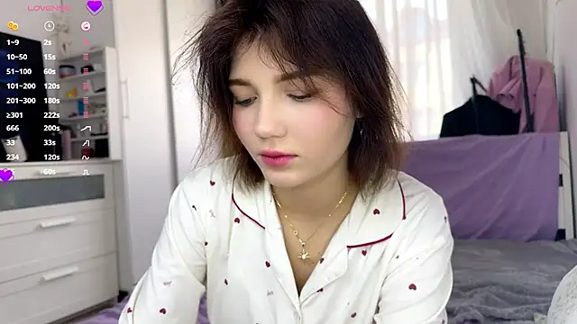 Cute Capricee online show from 05-08-26, 09:24