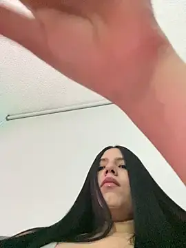 IsabelaRivers online show from 05-27-26, 03:58