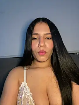 IsabelaRivers online show from 04-12-26, 06:27