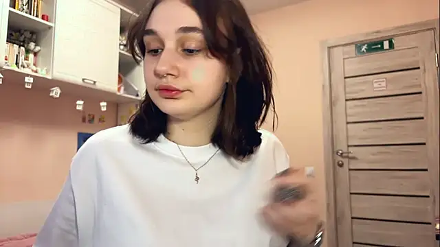 NoraSweetie online show from 04-02-26, 03:41