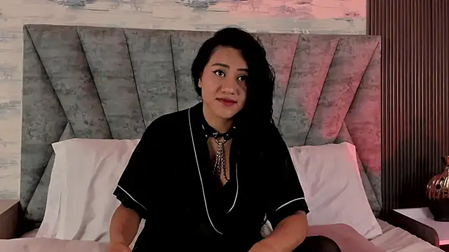 Snapshot of Shashadeluxe chatting on 04-30-26, 12:23 Shashadeluxe online show from 04-30-26, 12:23