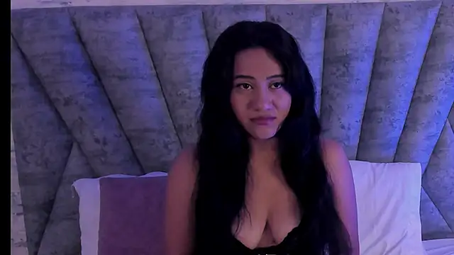 Snapshot of Shashadeluxe chatting on 04-24-26, 12:07 Shashadeluxe online show from 04-24-26, 12:07