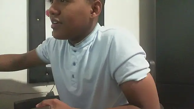 ChocolaticoBoy online show from 04-04-26, 11:22