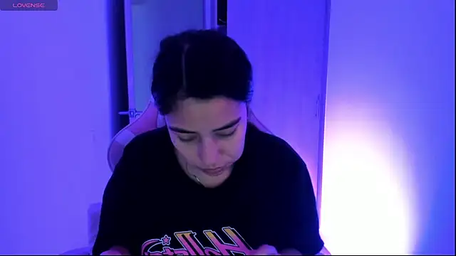 ISABELFORYOU03 online show from 04-17-26, 10:56