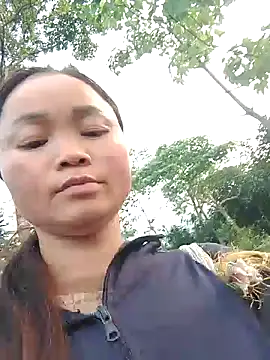 Snapshot of Tieuvy122 chatting on 04-04-26, 10:44 Tieuvy122 online show from 04-04-26, 10:44