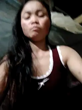 Snapshot of Tieuvy122 chatting on 05-14-26, 01:41 Tieuvy122 online show from 05-14-26, 01:41