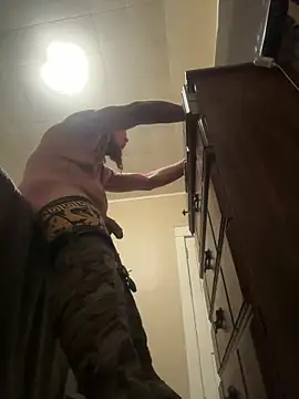 Snapshot of kuntryg8338 chatting on 04-04-26, 03:24 kuntryg8338 online show from 04-04-26, 03:24