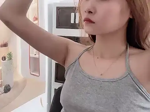    Nami    online show from 05-11-26, 07:32