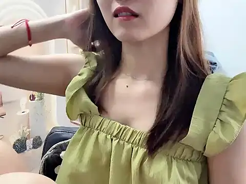    Nami    online show from 04-07-26, 12:56