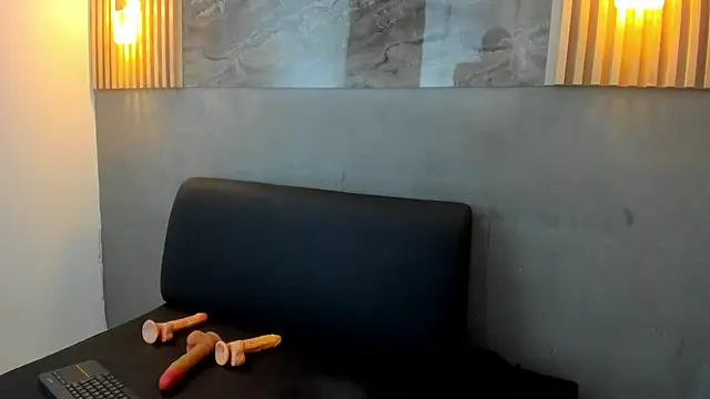 Snapshot of KENNY_HANK chatting on 06-26-26, 10:15 KENNY HANK online show from 06-26-26, 10:15