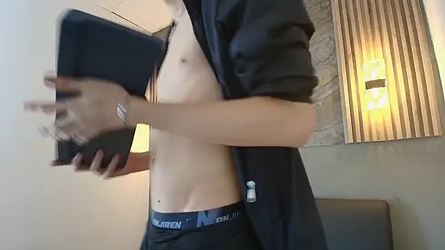 Snapshot of KENNY_HANK chatting on 04-11-26, 08:18 KENNY HANK online show from 04-11-26, 08:18