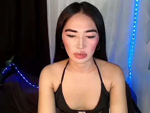 Snapshot of urasiankylie chatting on 06-11-26, 05:54 urasiankylie online show from 06-11-26, 05:54