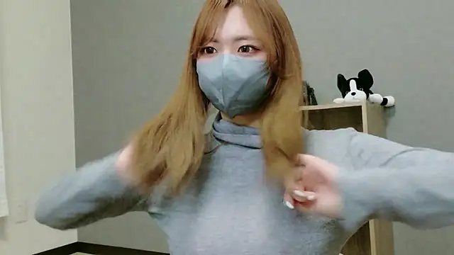 YUA 0425 online show from 05-03-26, 09:36