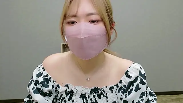 YUA 0425 online show from 06-24-26, 02:10