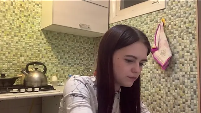 KikiAmino online show from 04-18-26, 07:07