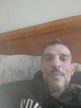 Snapshot of Guillelp chatting on 05-20-26, 11:46 Guillelp online show from 05-20-26, 11:46