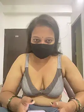 Snapshot of Monika_6999 chatting on 05-25-26, 06:17 Monika 6999 online show from 05-25-26, 06:17