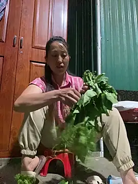 Huonglyna online show from 05-16-26, 12:26