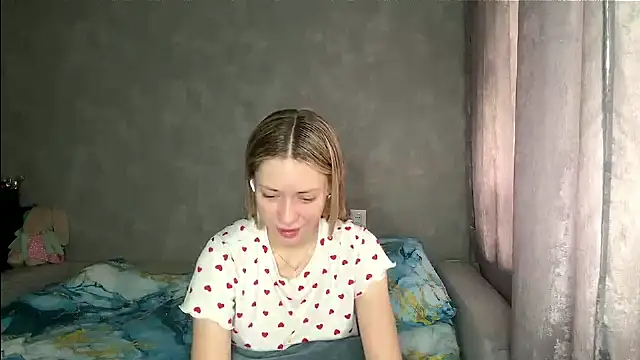 Snapshot of ExactGee chatting on 05-20-26, 06:21 ExactGee online show from 05-20-26, 06:21