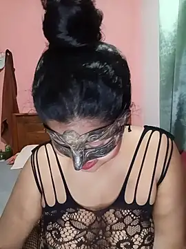 Snapshot of Maskedcurves chatting on 06-10-26, 08:26 Maskedcurves online show from 06-10-26, 08:26