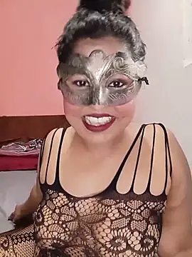 Maskedcurves online show from 06-29-26, 09:05