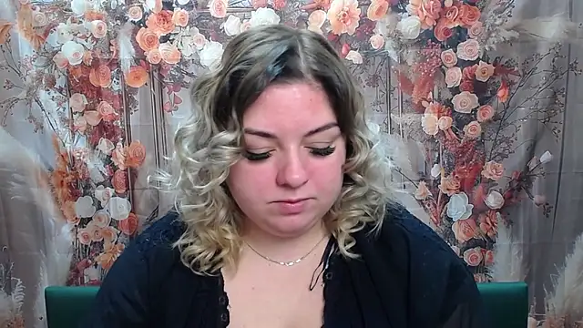 AdelinaMaster online show from 04-14-26, 05:18