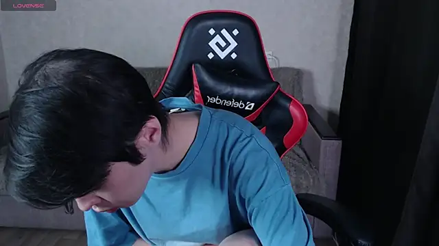 Snapshot of KennyOrtiz chatting on 04-08-26, 06:15 KennyOrtiz online show from 04-08-26, 06:15