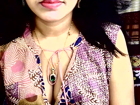 Noor Zarin online show from 04-15-26, 03:49