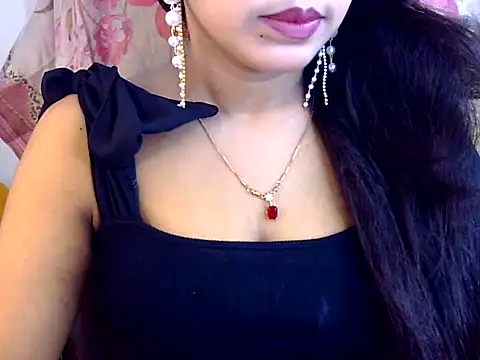 Noor Zarin online show from 05-16-26, 04:28