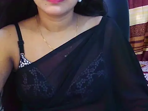 Noor Zarin online show from 04-18-26, 10:50