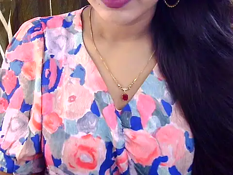 Noor Zarin online show from 05-14-26, 02:58