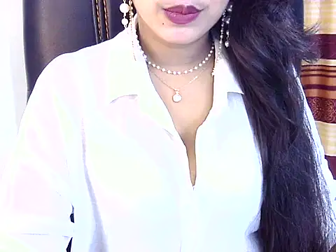 Noor Zarin online show from 05-05-26, 08:23