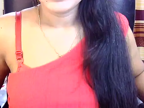 Noor Zarin online show from 04-30-26, 03:52