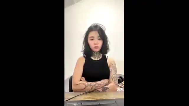 Juliou  online show from 04-04-26, 11:11