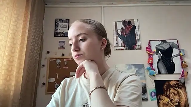 SabinaHaggen online show from 04-15-26, 02:32