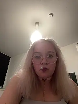 PiaLovee online show from 04-02-26, 06:14