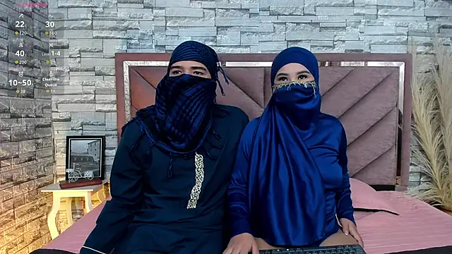 Snapshot of Dalila_and_Khaled chatting on 04-03-26, 07:15 Dalila and Khaled online show from 04-03-26, 07:15