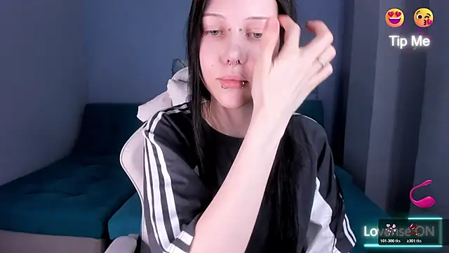 SugarBunny18 online show from 06-03-26, 03:51