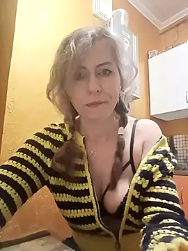 Snapshot of TaynaSecret chatting on 04-06-26, 08:43 TaynaSecret online show from 04-06-26, 08:43
